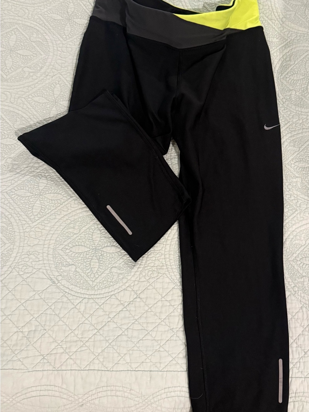 Women's XL DRI-FIT Nike Black Leggings with Neon Green Waistband